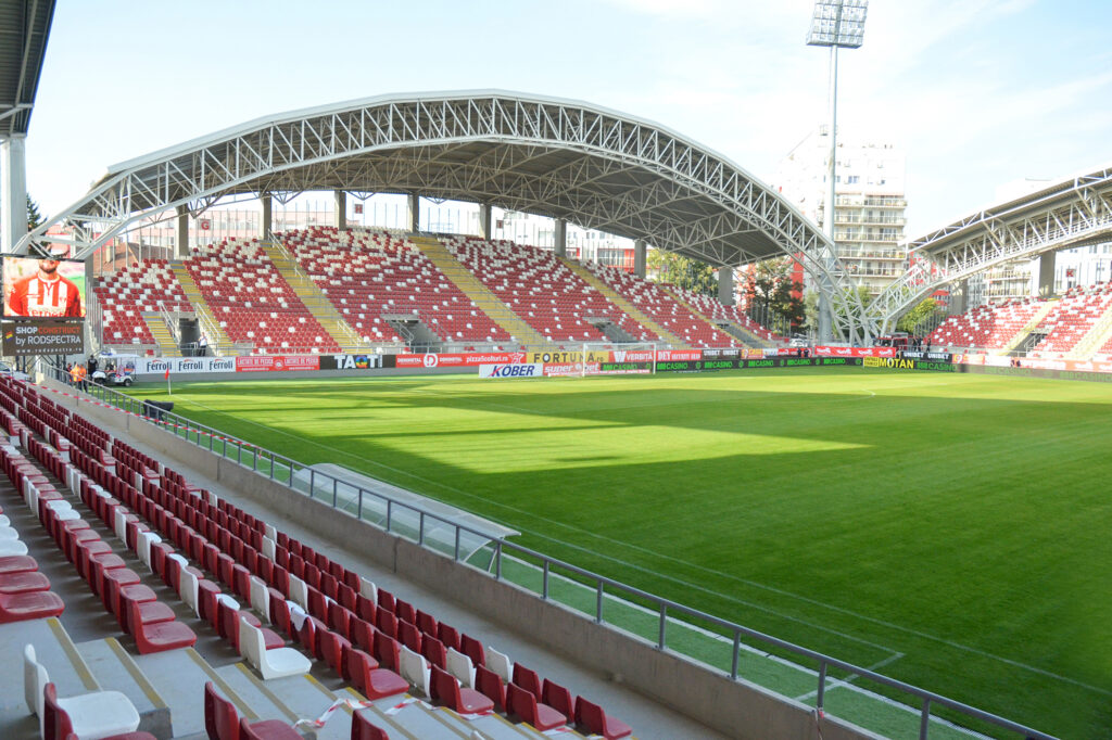 STADIONMUNICIPAL UTA ARAD ROMANIA1