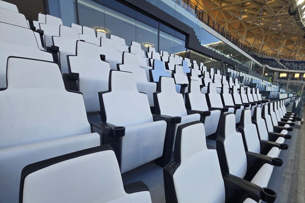 AlMedina Stadium LeoSilver